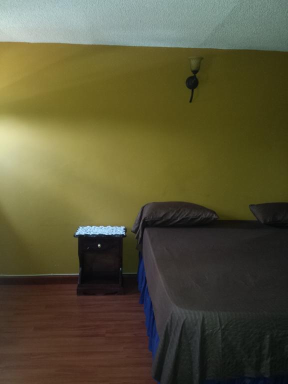 Impeccable Guest Rooms 2 Кингстон Номер фото